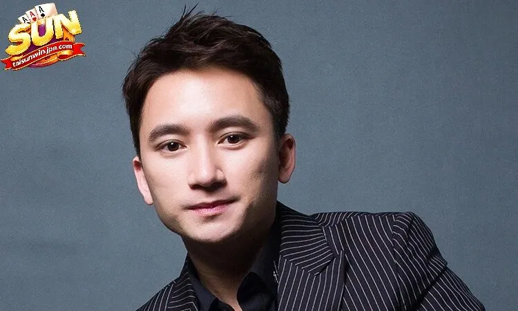 Tác giả Sunwin Phan Mạnh Quỳnh được định vị như người kết hợp giữa sáng tạo